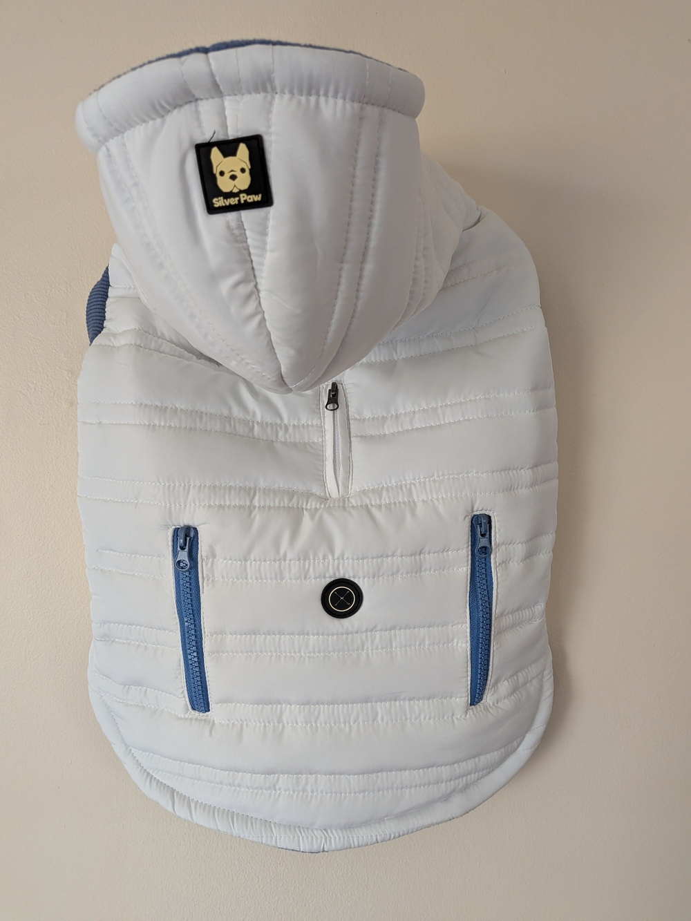 NWOT White Quilted Dog Jacket with Blue Fleece And Blue Zipper Accents